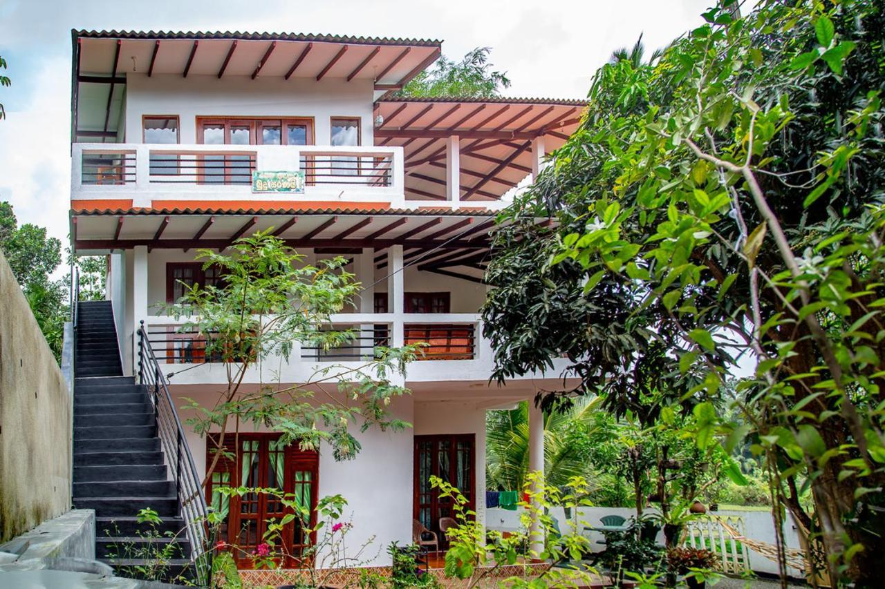 Happy Villa Hikkaduwa Bagian luar foto